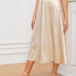Zip back Satin Flared Skirt